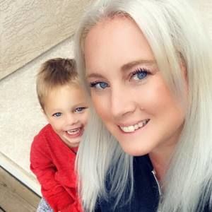 Meet your Posher, Christine